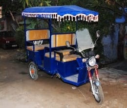 The district will soon free battery-powered rickshaws